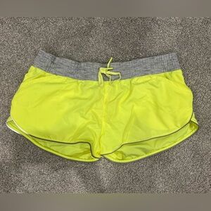 Lorna Jane Size Medium Neon Athletic Shorts w/ Liner